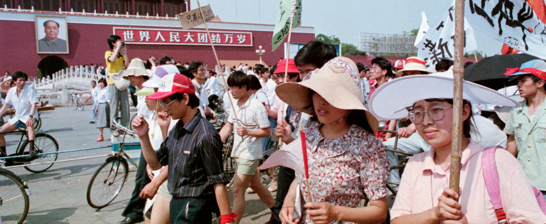 Tiananmen Square Demonstrators (Photo by David Turnley/Getty Images)