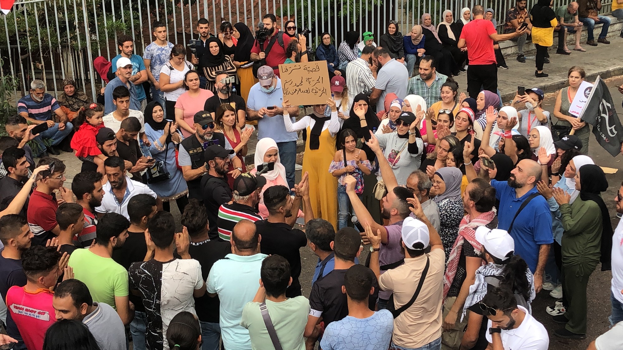 People gather in front of the Palace of Justice (Palais De Justice) to protest, as they demand the release of those who stormed the banks on Friday in an attempt to retrieve their savings frozen in the banking system in Beirut, Lebanon on September 19, 2022.