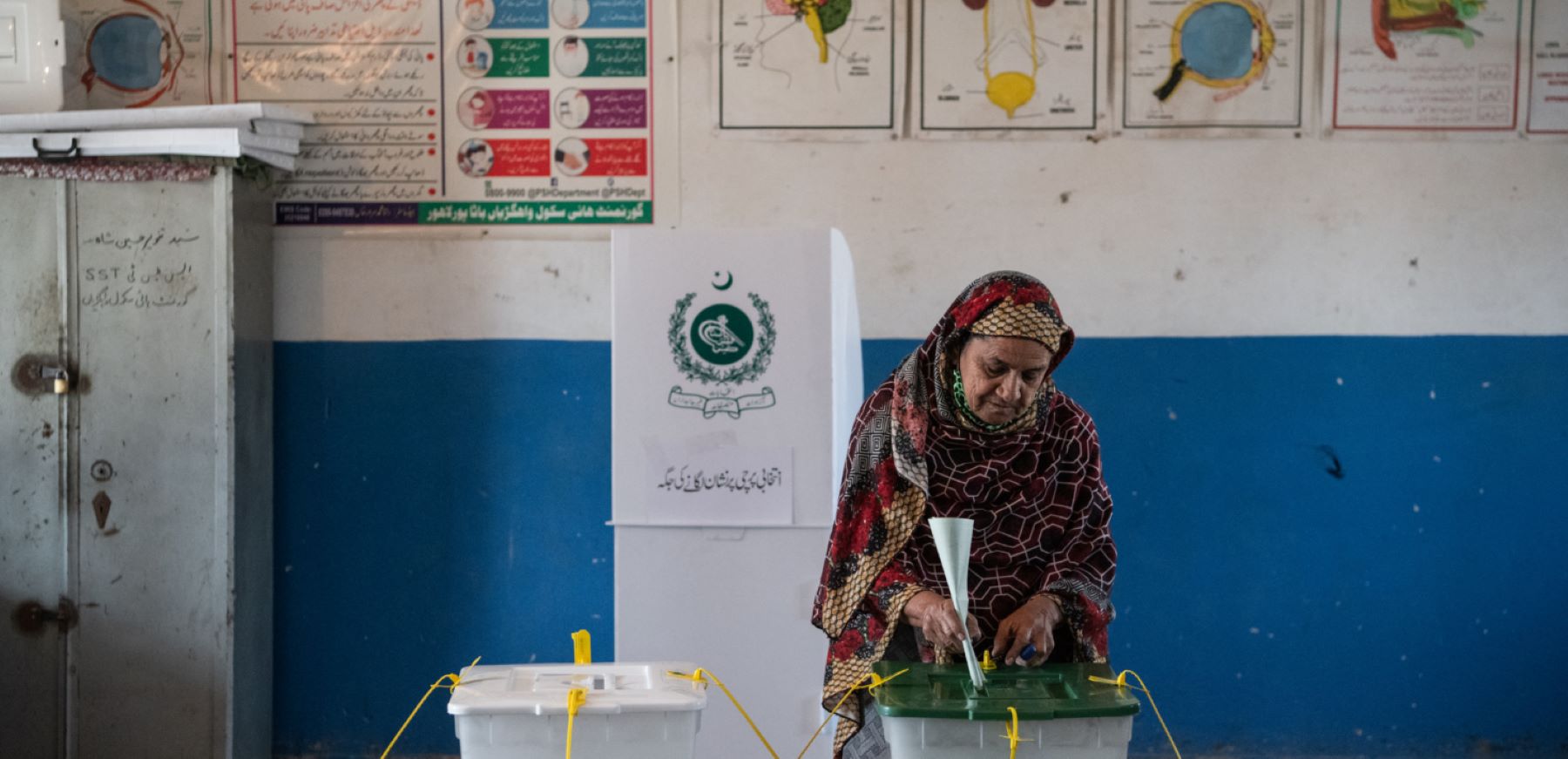 A Pakistani voter casts their ballot during polling for Pakistan's general election at a polling station on February 08, 2024 in Wahgrian, Pakistan. Pakistan's general elections are of importance not only for the country's internal stability but also for its geo-political significance.(Photo by Rebecca Conway/Getty Images)