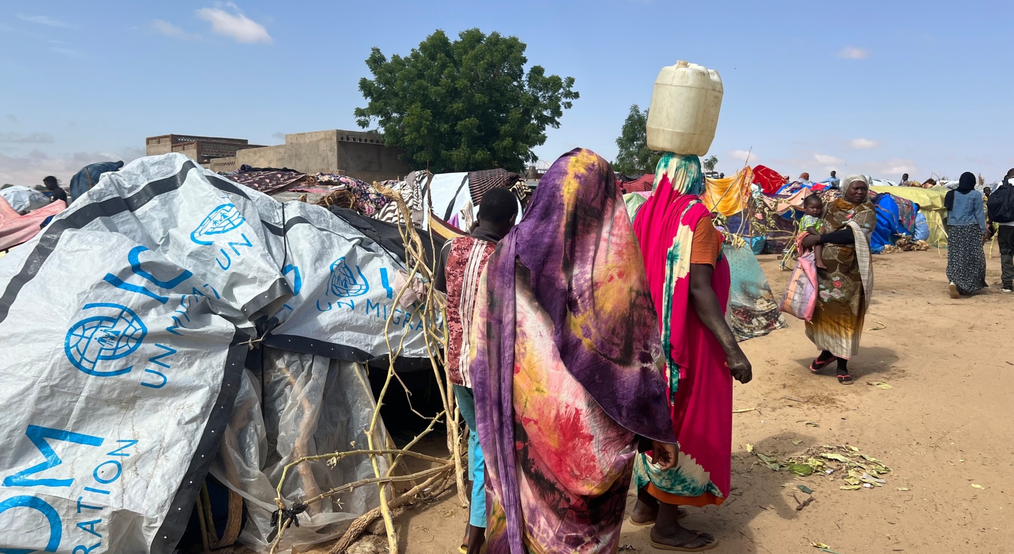 Sudanese Refugees fleeing the conflict in the Darfur region sheltering in Adre, across the border in Eastern Chad, where conditions are dire and the rainy season is in full swing. More than 150,000 have arrived since April 2023. © Amnesty International