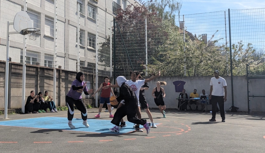 Friendly women’s basketball tournament in Noisy-le-SecSec on the outskirts of Paris, France, April 2024 ©Amnesty International