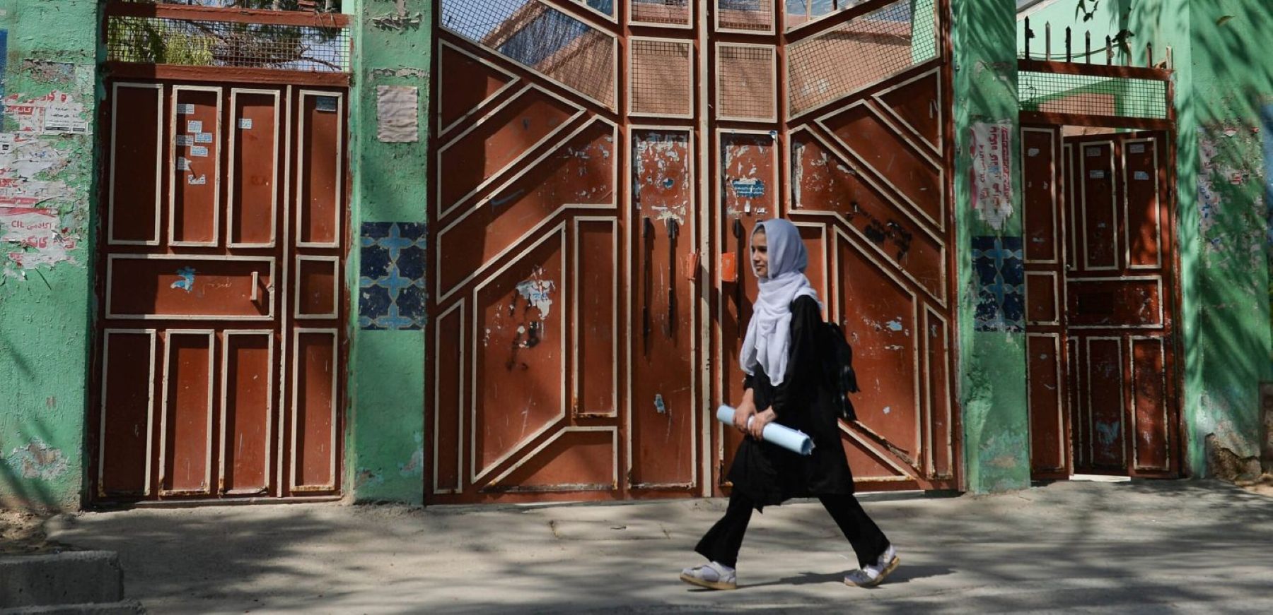 Header image of Robina Azizi © AFP via Getty Images