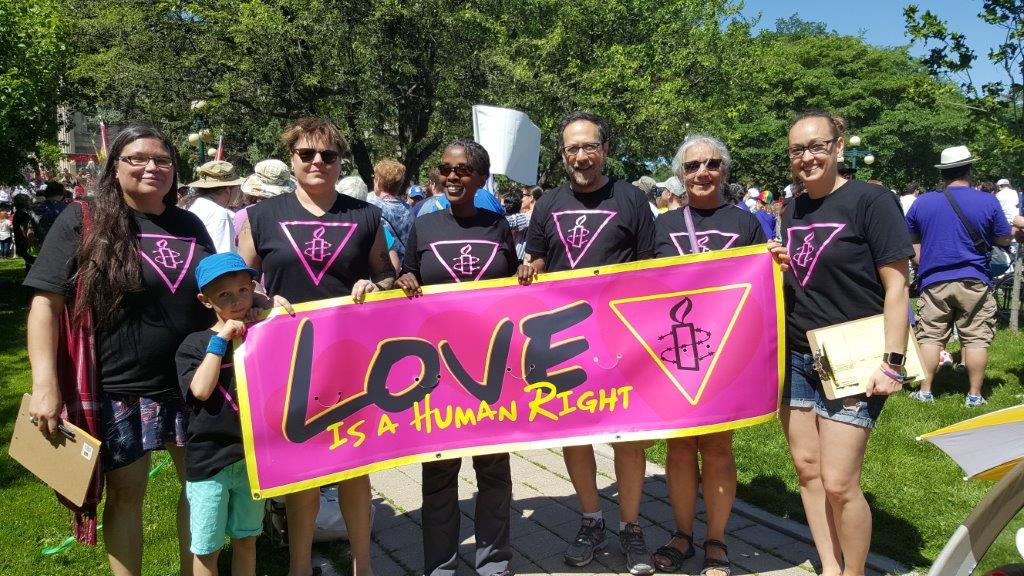 Amnesty shows their Pride in Winnipeg!